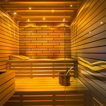 Hotel Design Navis 5*