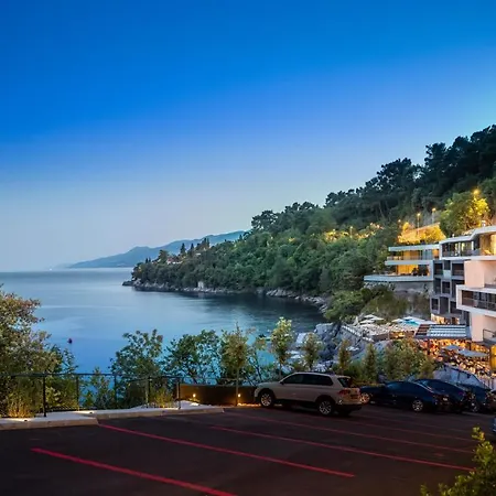 Boutique & Design Navis - Small Luxury Of The World 5*