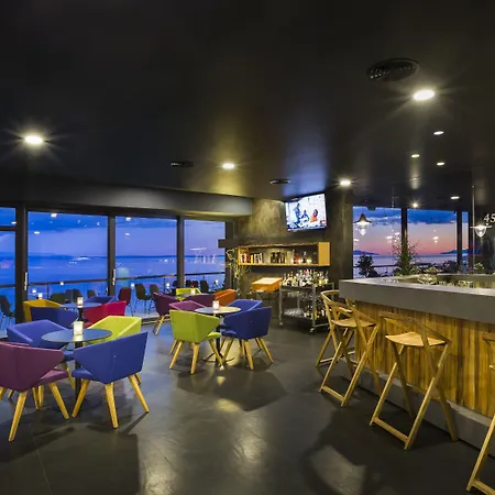 Hotel Boutique & Design Navis - Small Luxury Of The World 5*