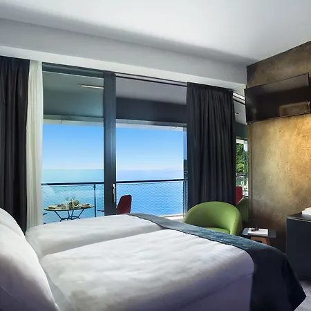 Отель Boutique & Design Navis - Small Luxury Of The World