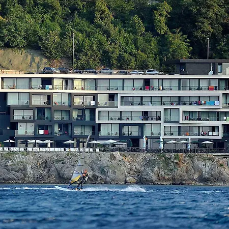 Boutique & Design Navis - Small Luxury Of The World Hotel