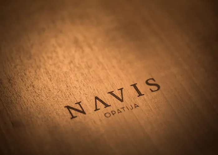 מלון Boutique & Design Navis - Small Luxury Of The World 5*