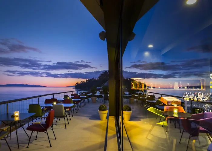 Boutique & Design Navis - Small Luxury Of The World מלון אופטיה