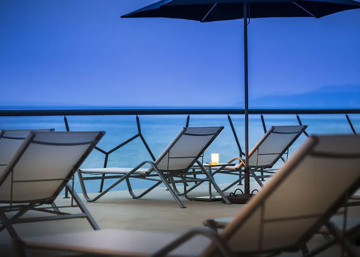מלון Boutique & Design Navis - Small Luxury Of The World 5*