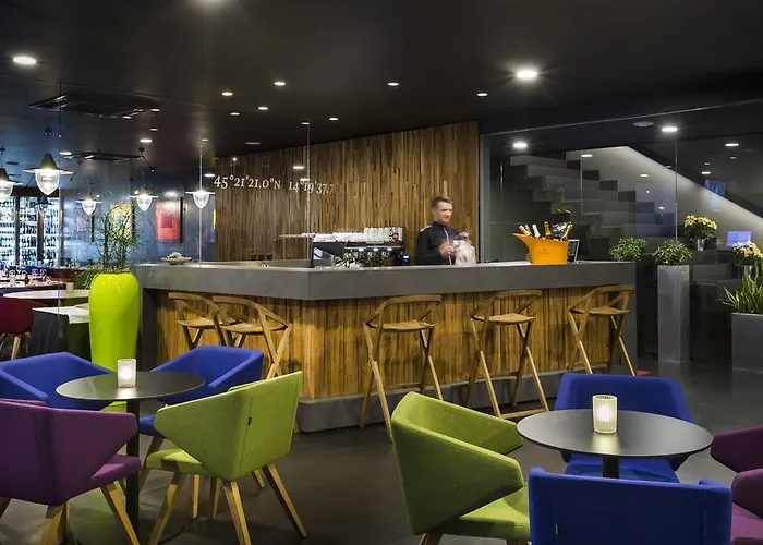 Boutique & Design Navis - Small Luxury Of The World מלון אופטיה