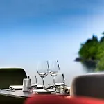 Boutique & Design Navis - Small Luxury Of The World 5*